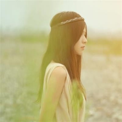 我们曾经一起看夕阳(女生头像侧面长发唯美图片精选)