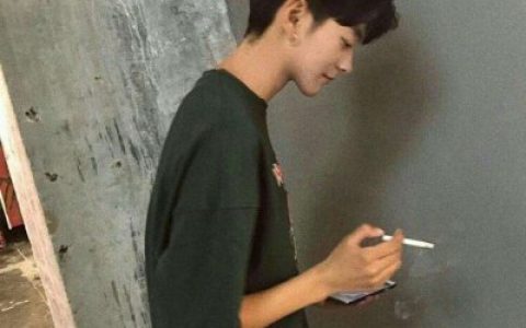 哭有什么用他又看不到(最火爆抖阴头像男生超拽大全)