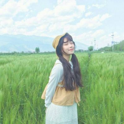 你是我回忆里抹不掉的痕迹(女生头像正脸长发唯美图片大全)图9