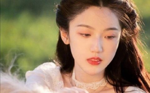 让人很容易注意到的好看女头(优质又很小众的美女抖阴头像合集)