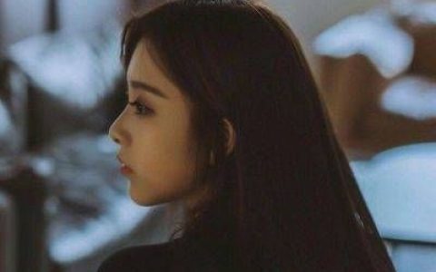 看不清的世界你就闭着眼睛走(目中无人的超拽女生头像精选)
