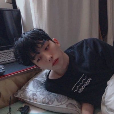 我们都是在夜里崩溃过的俗人(最潮抖阴头像男生霸气超拽)