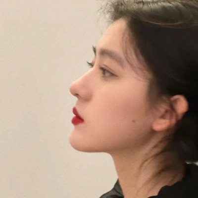山野千里你是我藏在微风中的欢喜(看起来很高级的女生头像高清好看)