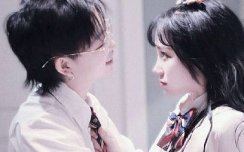 青春好看的情侣头像大全(学生范情侣头像一对一人一张)