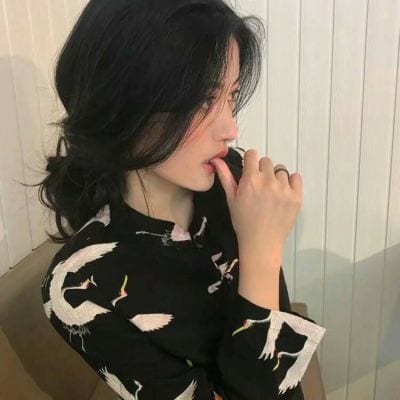 我不放心把你交给任何人(抖阴头像女生姐妹头像一对两张)