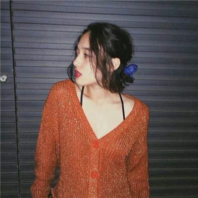 很多时候不知道要怎么沟通所以总是笑(高冷炫酷拽女生头像精选)