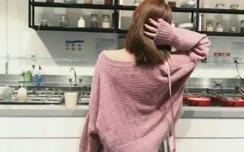 你掰开我的手让我放你走(高清搞怪的长发女生头像最新)