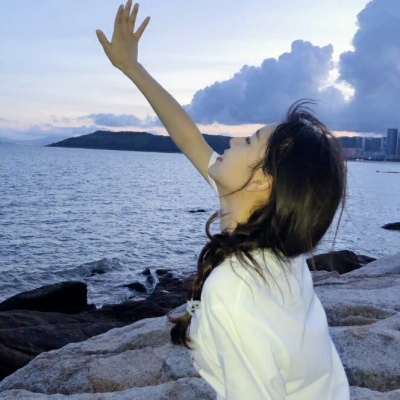一见你便觉释然了(清纯小众魅力文艺女生头像)