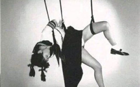 原来不回我信息的人还可以动态更新(重口味病态女生头像精选)