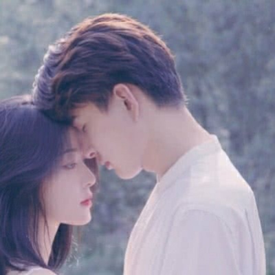 讲故事的人是故事里的人(抖阴唯美情侣头像一对两张)图9