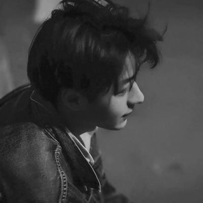 最受欢迎的男生个性头像(吸引人的男生头像帅气冷艳)