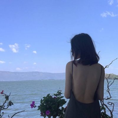 等自己够成熟再去触碰爱情(90后女生头像孤独伤感背影)图 等自己够成熟再去触碰爱情(90后女生头像孤独伤感背影)图