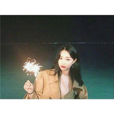 想遇到让我心安的人(上下留白头像图片大全女生高清精选)