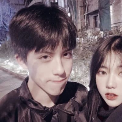灵丹妙药不如你的微笑(抖阴情侣头像高调秀恩爱一对)