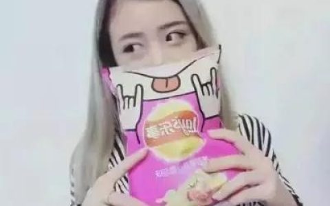春眠不觉晓有些小烦恼(00后个性情侣头像一男一女两张)