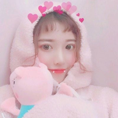 今生喜欢搂着的你感觉(文艺女生头像手绘图片大全)