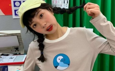 风要走怎么挽留(最火女生头像精致可爱)