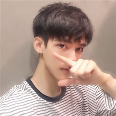 帅到没朋友的男生图片头像(抖阴最火男生头像帅气好看)