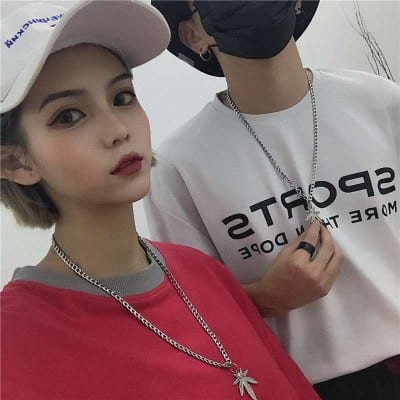 动了心就做好被伤的准备(时尚霸气抖阴情侣头像合照一人一张)