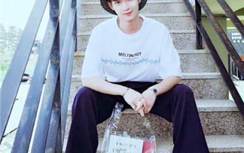 一介草民不敢高攀爱情(最流行的男生头像又帅又甜)