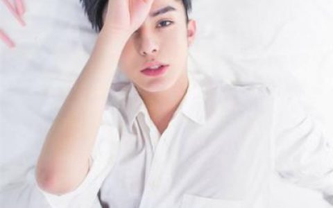 光天化日拉拉扯扯成何体统(阳光帅气的抖阴男生头像精选)