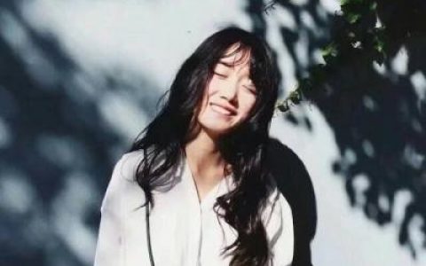 来碗毒鸡汤清醒自己感悟人生(抖阴超霸气闺蜜头像一人一张)