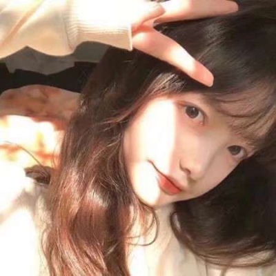 很热门的霸气网红女头(真人高清酷酷的女生头像)