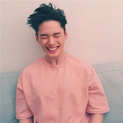 喂和我谈恋爱可是要结婚的(最新男生头像搞笑逗比帅气)