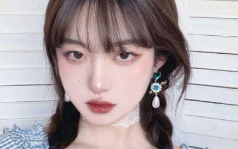 抖阴最火美女头像合集(女人最适合的头像)