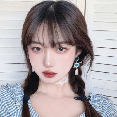 抖阴最火美女头像合集(女人最适合的头像)