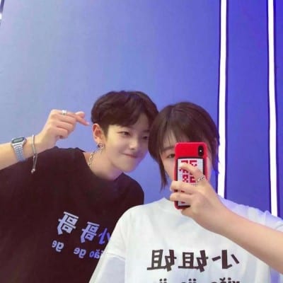 以后别做朋友朋友不能牵手(抖阴最火情侣头像大全一对两张)