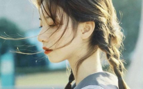 陪你度过人生的每一个四季(侧颜女生头像唯美漂亮)