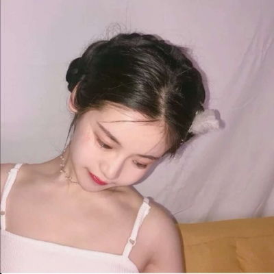 挥手之间都是人走茶凉(很治愈的清纯美女QQ头像大全)