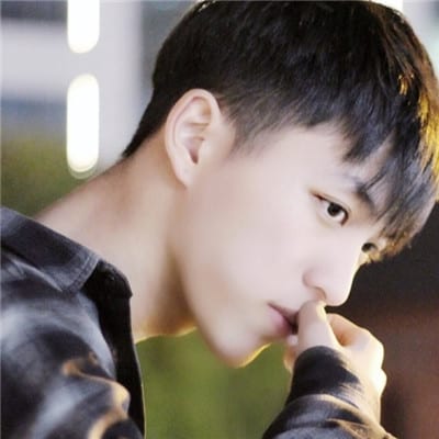 感谢你给我打了个措手不及(男生头像时尚潮流帅气)