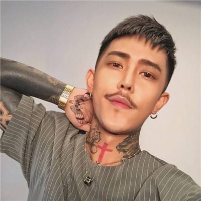 你不是我良人你不懂我心痛(男生颓废伤感纹身头像精选)