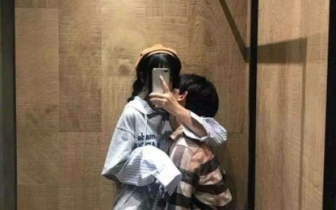 一生为感情所累不懂脱身(抖阴情侣头像霸气冷酷一对两张)