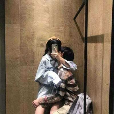 一生为感情所累不懂脱身(抖阴情侣头像霸气冷酷一对两张)