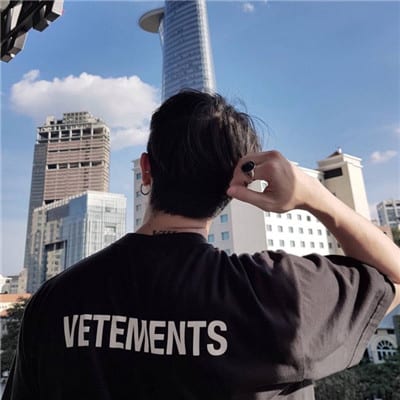 不要拿自己的幸福开玩笑(男生非主流帅气背影头像最新)