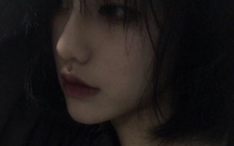 闪闪发光的同时也要平平安安(超级清新有气质的女生头像)