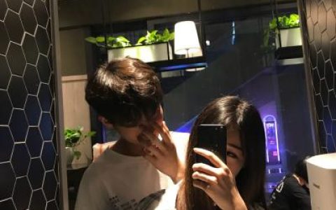 适合00后的个性七夕节情侣头像(抖阴网红七夕情侣头像大全一对两张)