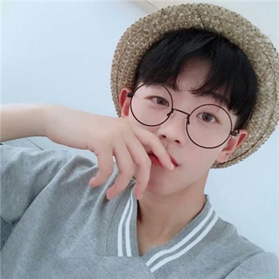目所及思所至都是你的身影(抖阴最火头像男帅气戴眼镜)