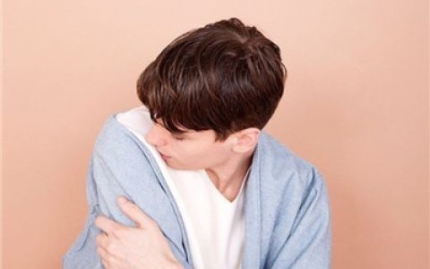 什么牵制我我就放弃什么.(反正就很帅的小哥哥头像图片)
