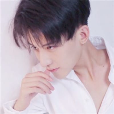 无意间的话语触及到我的伤(超好看男生帅气头像大全)