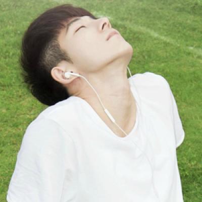 超帅的男生头像精选(最火男生贴吧头像干净清新适合夏天)