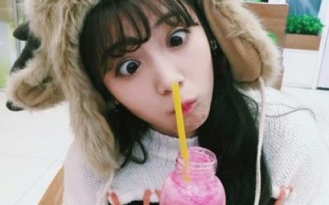 辣条阻止了我当淑女(清纯萌妹子女生抖阴头像独一无二)