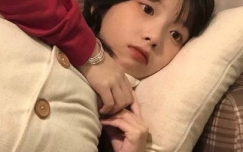 既不想爱你又不想放过你(干净不俗气的清新可爱女生头像)