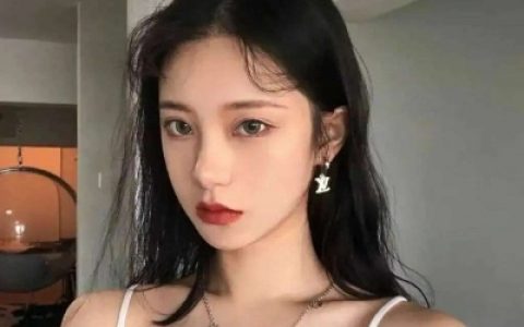 懂得很多之后依旧热爱生活(抖阴天生丽质的高级感女生头像)