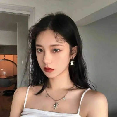 懂得很多之后依旧热爱生活(抖阴天生丽质的高级感女生头像)
