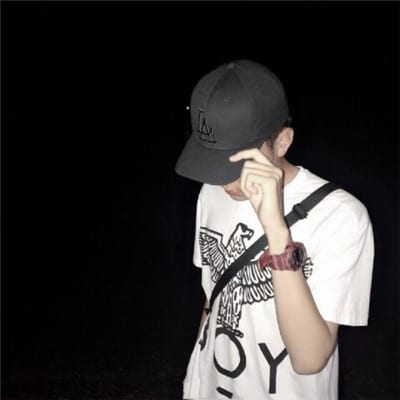 只要身边有你什么都很对味(潮流个性头像情侣两张一男一女最新)