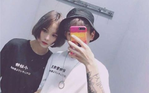 一生败在太要脸爱钱爱的不明显(情侣头像双人两张潮霸气好看)